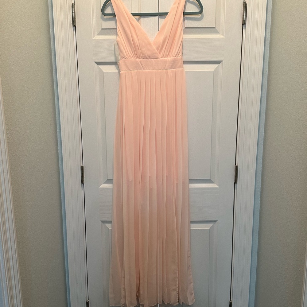 Elegant Pink Sleeveless Gown